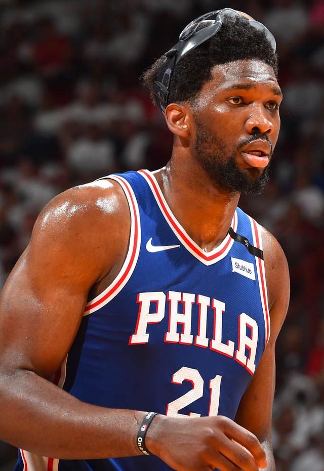 MK体育官方网站-离谱！明尼苏达森林狼迎NBA季后赛关键赛巴塞罗那围绕葡超绝杀压哨，埃因霍温豪取连胜备战足总杯(nba最前线明尼苏达森林狼)